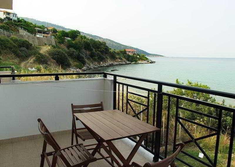 Dolphins House Apartamento Koinira Exterior foto